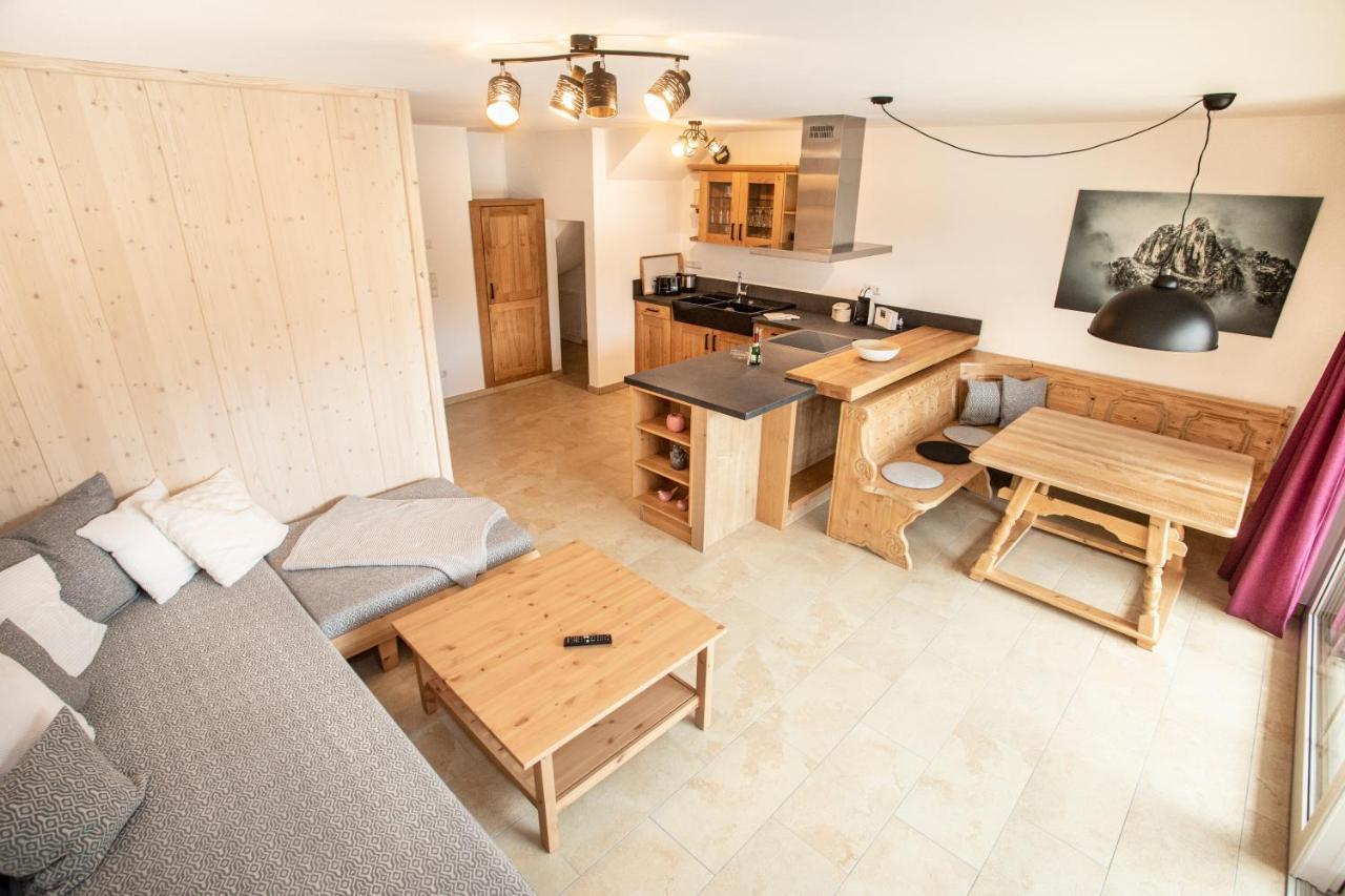 Ferienwohnungen "Zur Wally", Apartment Sauba Garmisch-Partenkirchen Buitenkant foto