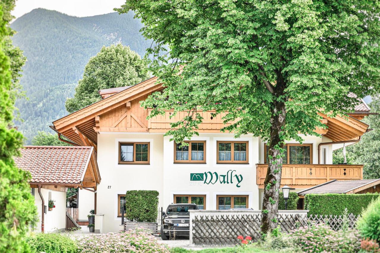 Ferienwohnungen "Zur Wally", Apartment Sauba Garmisch-Partenkirchen Buitenkant foto